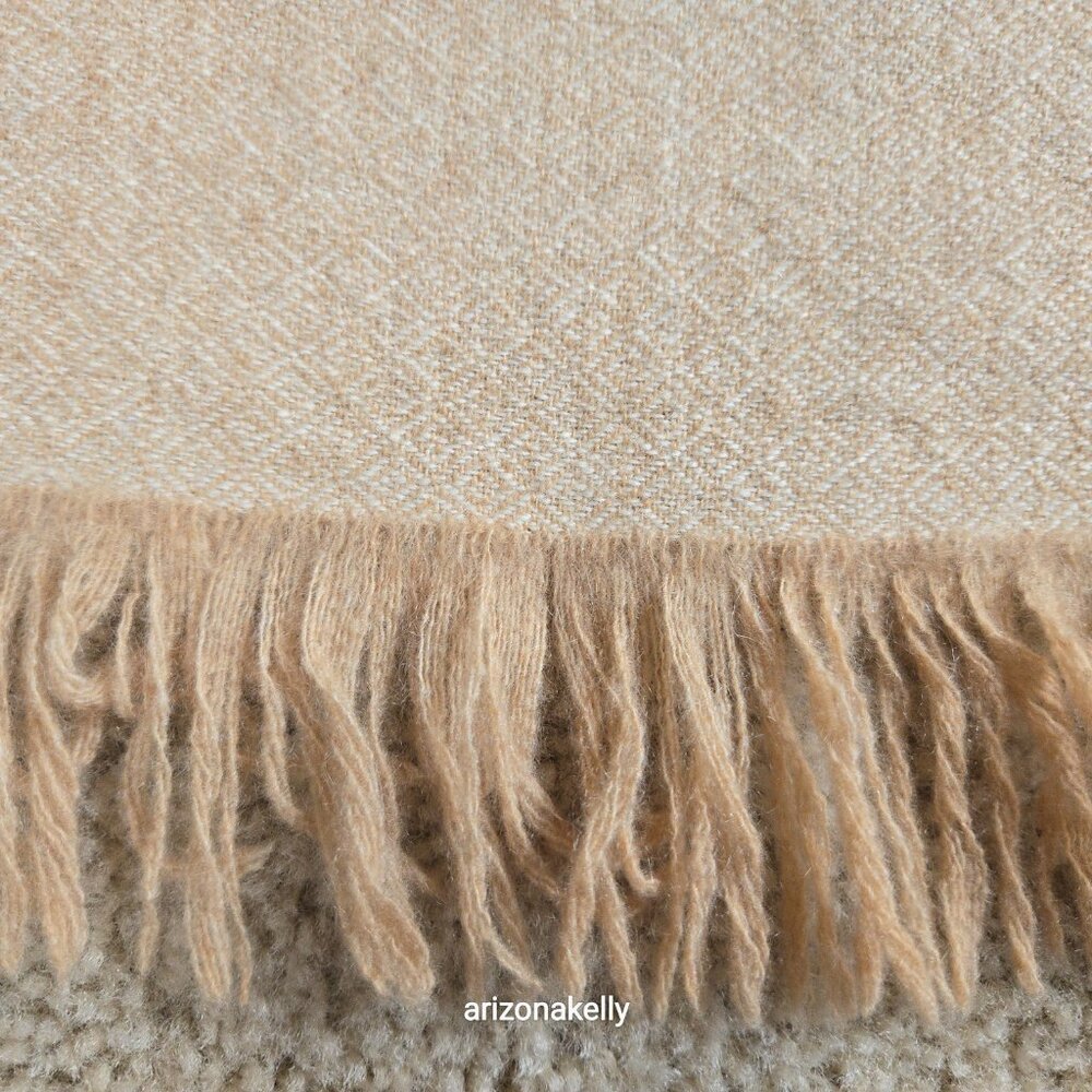 NWOT Cashmere Scarf Paneled Design Fringed On All Sides - Picture 14 of 16